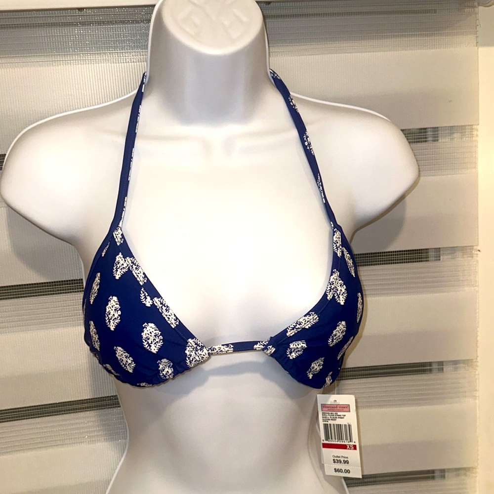 Vineyard Vines bikini top. X small. NWT